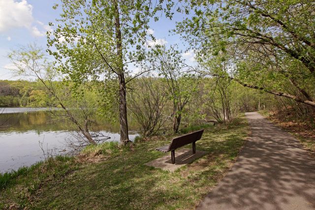 3950 Denmark Avenue, Eagan, MN 55123