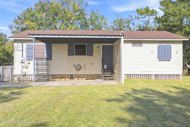 155 Plantation Drive, New Iberia, LA 70563