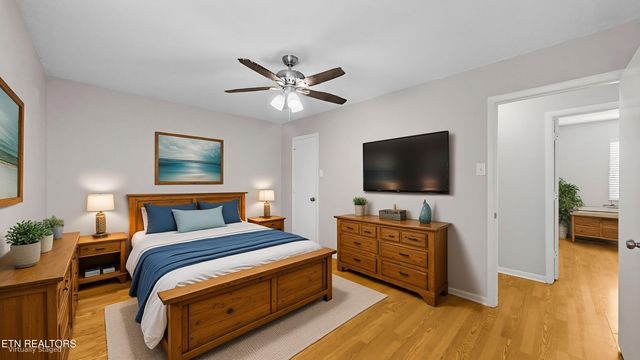 9309 Barrington Blvd, Knoxville, TN 37922