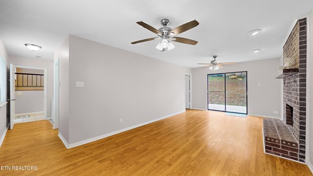 9309 Barrington Blvd, Knoxville, TN 37922