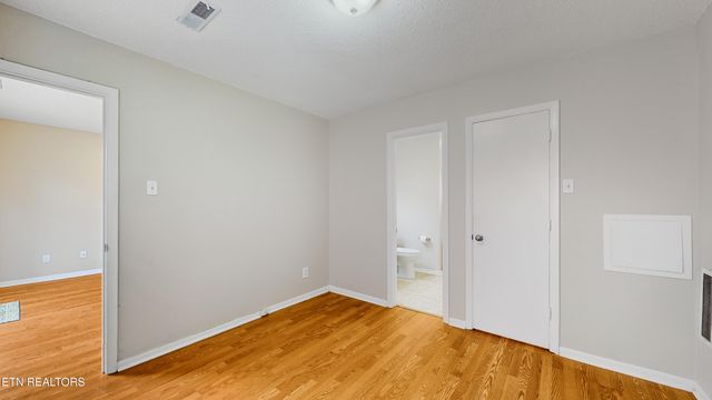 9309 Barrington Blvd, Knoxville, TN 37922