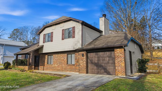 9309 Barrington Blvd, Knoxville, TN 37922