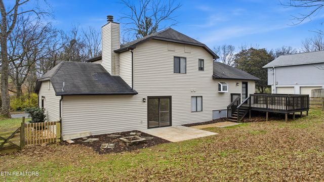 9309 Barrington Blvd, Knoxville, TN 37922