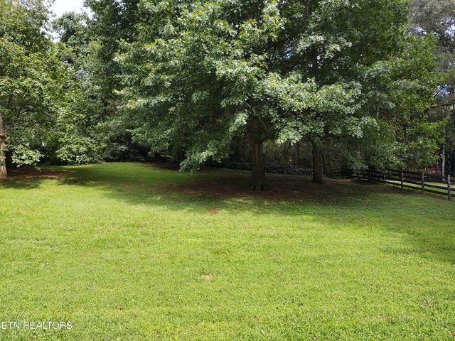 9309 Barrington Blvd, Knoxville, TN 37922