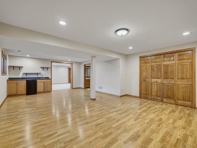 13511 Krestwood Drive, Burnsville, MN 55337