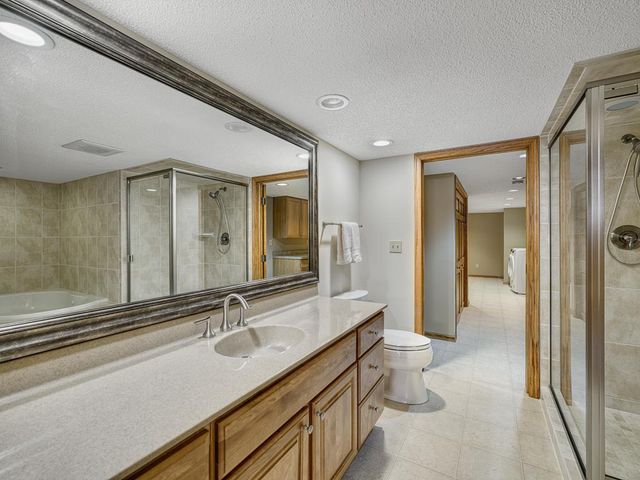 13511 Krestwood Drive, Burnsville, MN 55337