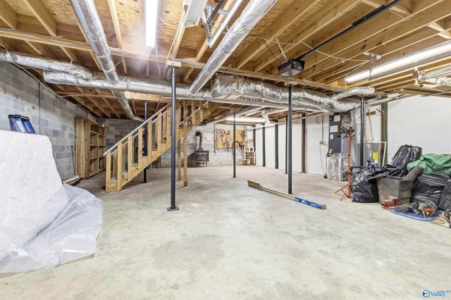 374 Shagbark Trail, Somerville, AL 35670