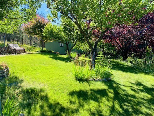 6494 Myrtle Dr, Nine Mile Falls, WA 99026