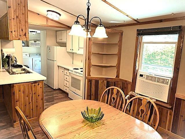 6494 Myrtle Dr, Nine Mile Falls, WA 99026