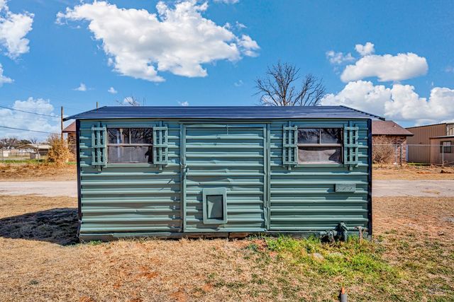 1213 W County Rd 125, Midland, TX 79706