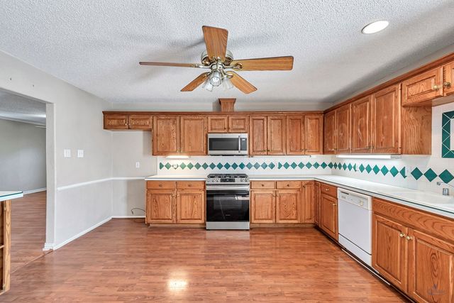 1213 W County Rd 125, Midland, TX 79706