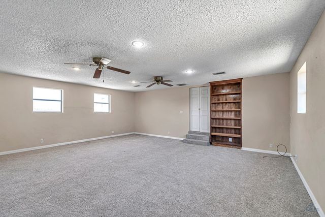 1213 W County Rd 125, Midland, TX 79706