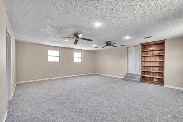 1213 W County Rd 125, Midland, TX 79706