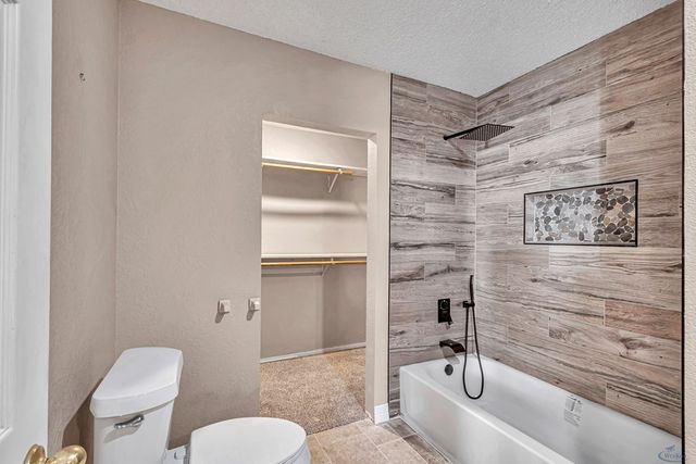 1213 W County Rd 125, Midland, TX 79706