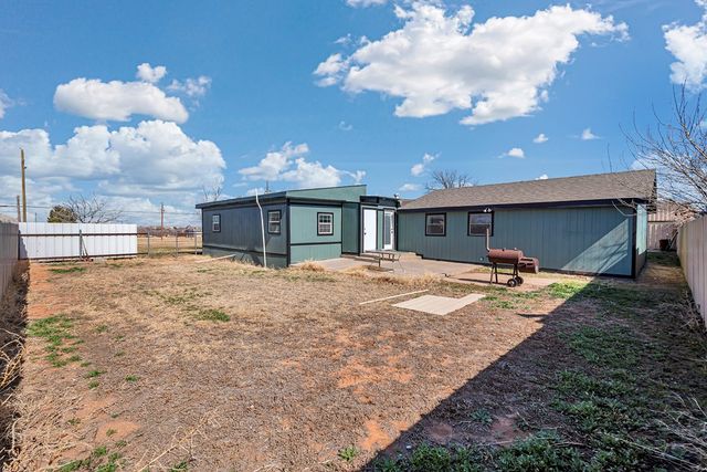 1213 W County Rd 125, Midland, TX 79706