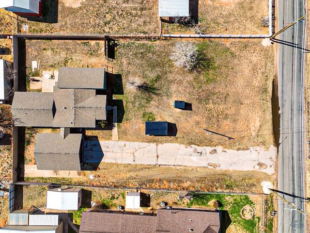 1213 W County Rd 125, Midland, TX 79706