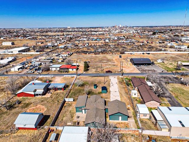 1213 W County Rd 125, Midland, TX 79706