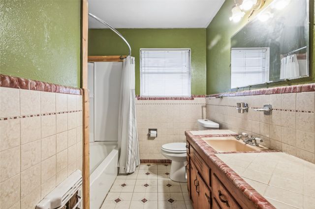 3557 Montreal Circle, Haltom City, TX 76117