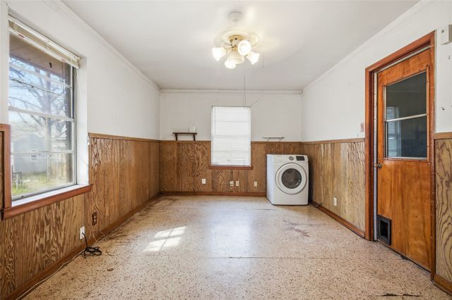 3557 Montreal Circle, Haltom City, TX 76117