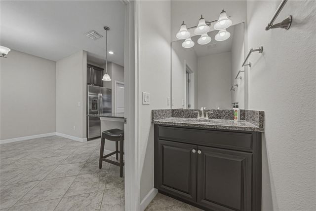 28647 TRANQUIL LAKE CIRCLE, Wesley Chapel, FL 33543