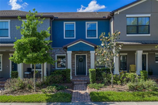 28647 TRANQUIL LAKE CIRCLE, Wesley Chapel, FL 33543