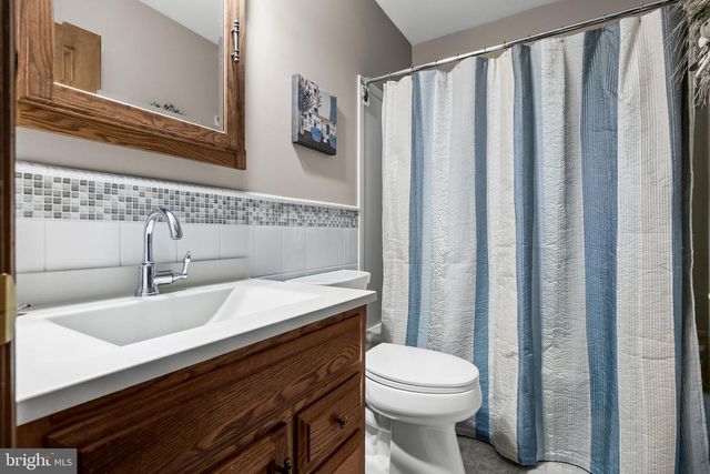 1324 OLDMANS CREEK RD, Swedesboro, NJ 08085