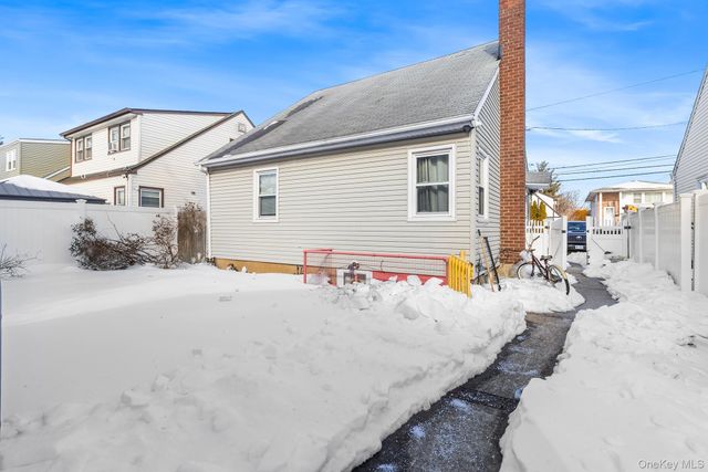 938 Wallace Avenue, North Baldwin, NY 11510