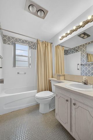 52 Norwich, West Palm Beach, FL 33417