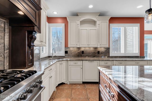 20 Coleridge Drive, Marlboro, NJ 07746