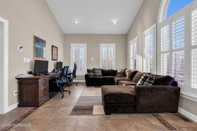 20 Coleridge Drive, Marlboro, NJ 07746