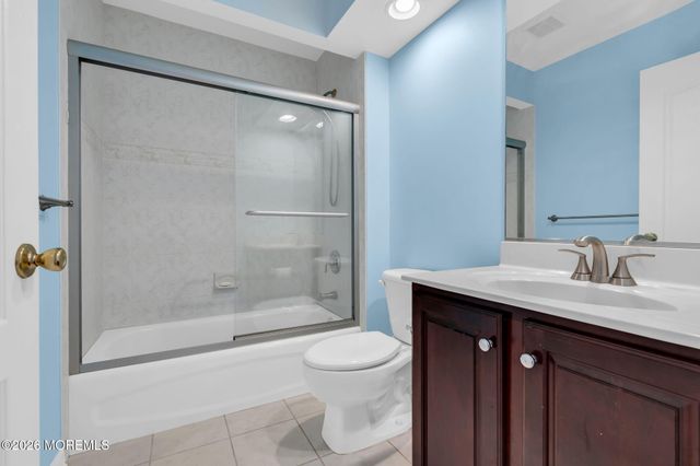 20 Coleridge Drive, Marlboro, NJ 07746