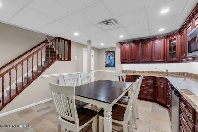 20 Coleridge Drive, Marlboro, NJ 07746