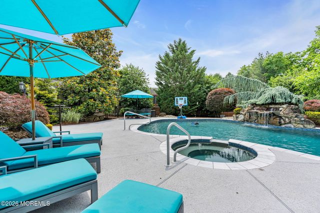 20 Coleridge Drive, Marlboro, NJ 07746