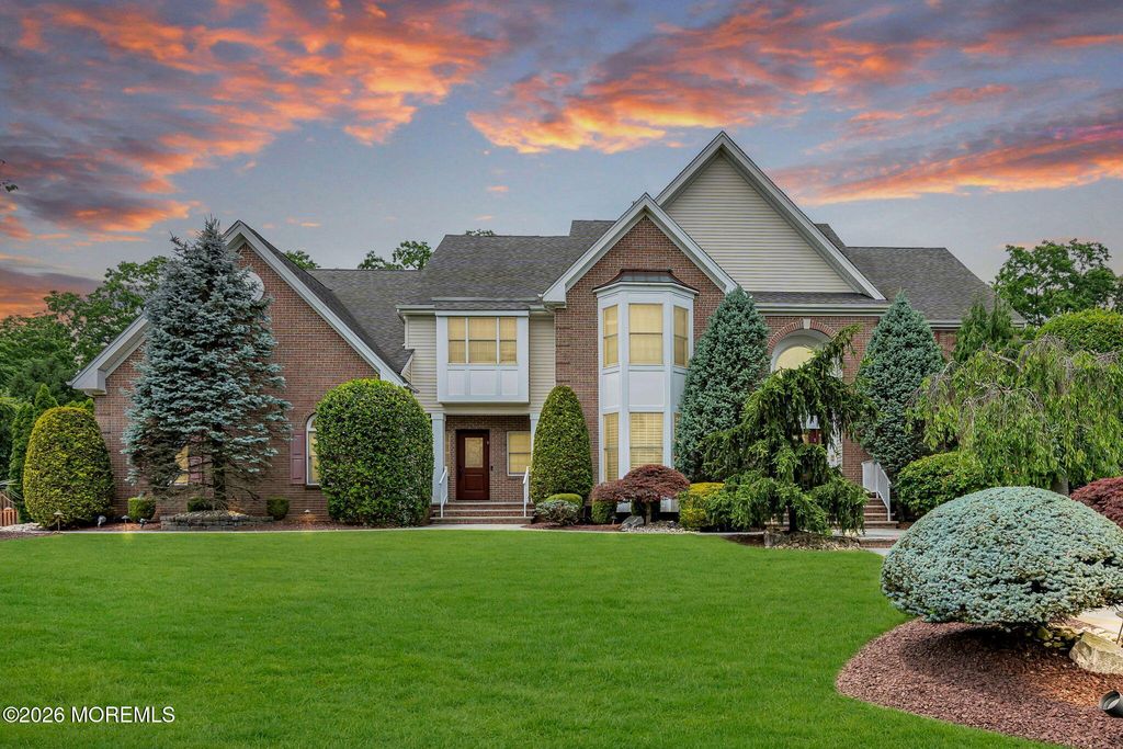 20 Coleridge Drive, Marlboro, NJ 07746