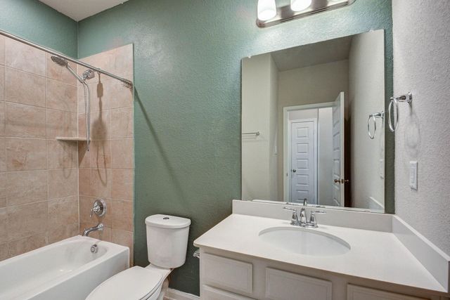 18572 Meadow Point Lane, Conroe, TX 77316