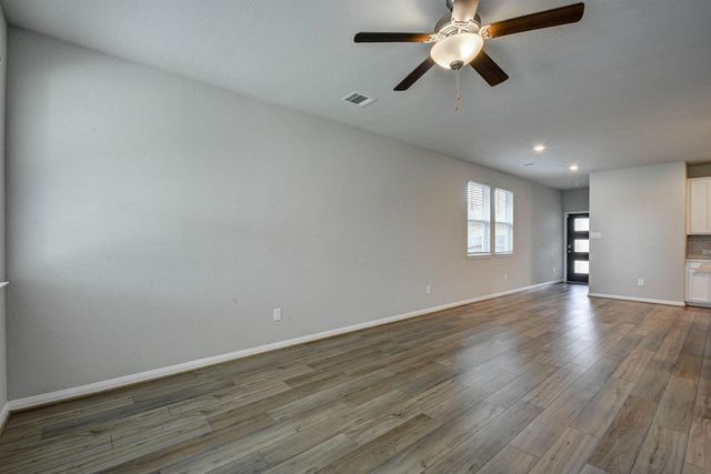 18572 Meadow Point Lane, Conroe, TX 77316