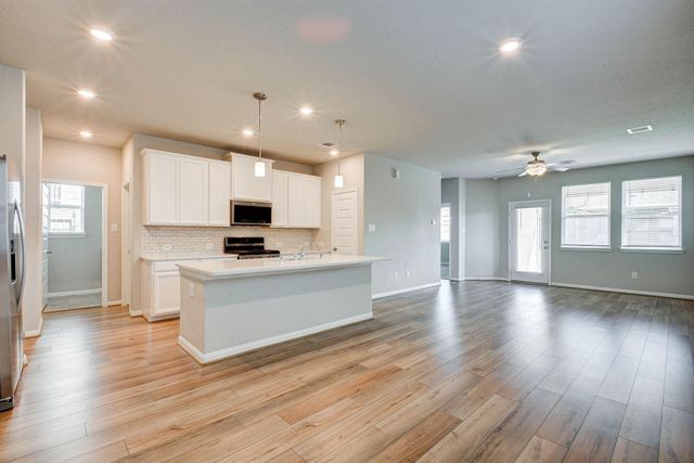 18572 Meadow Point Lane, Conroe, TX 77316