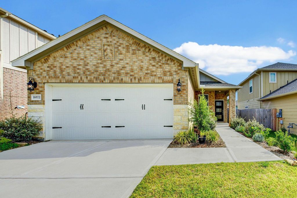 18572 Meadow Point Lane, Conroe, TX 77316