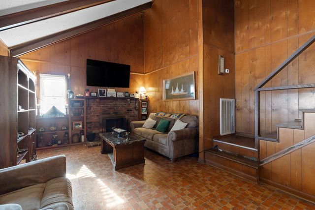 2296 N Shore Acres Road, Soddy Daisy, TN 37379