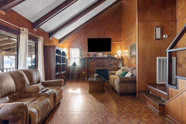 2296 N Shore Acres Road, Soddy Daisy, TN 37379