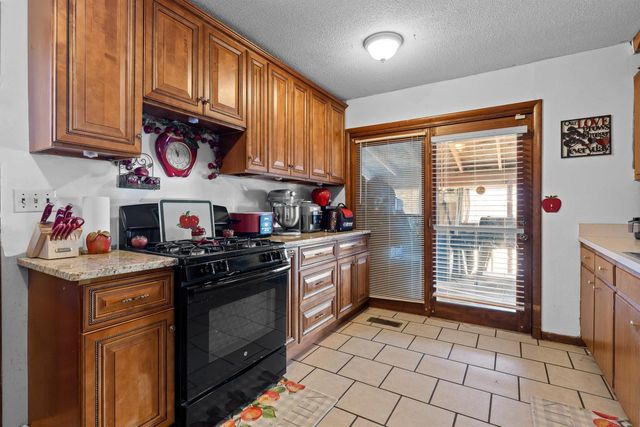 2296 N Shore Acres Road, Soddy Daisy, TN 37379