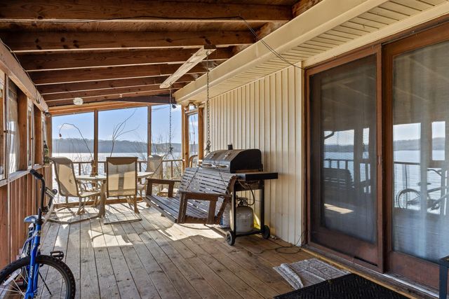 2296 N Shore Acres Road, Soddy Daisy, TN 37379