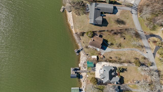 2296 N Shore Acres Road, Soddy Daisy, TN 37379