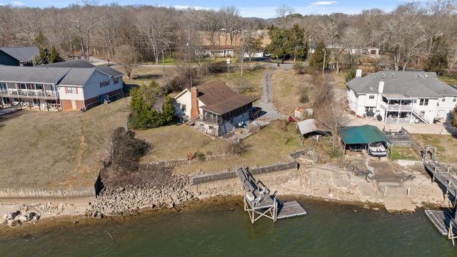 2296 N Shore Acres Road, Soddy Daisy, TN 37379