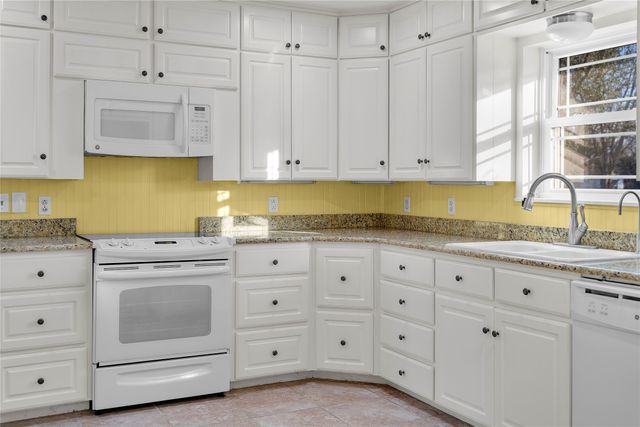 604 E PENNSYLVANIA, Van, TX 75790