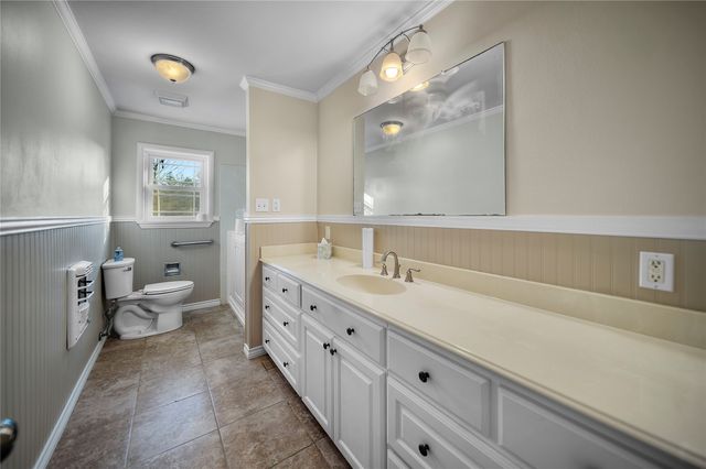 604 E PENNSYLVANIA, Van, TX 75790