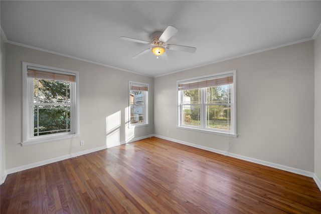 604 E PENNSYLVANIA, Van, TX 75790