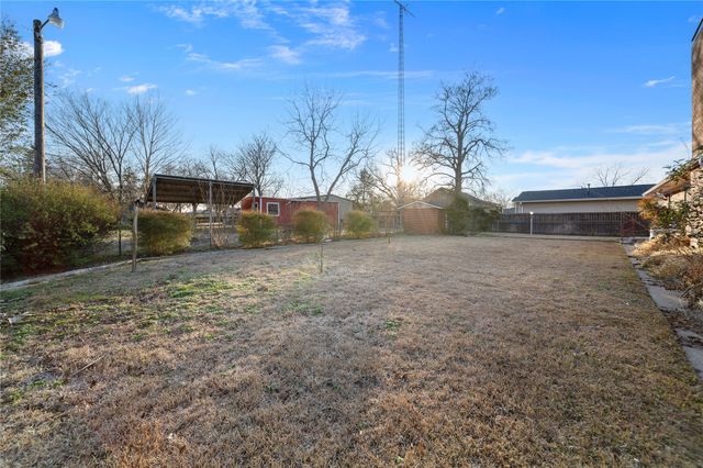 604 E PENNSYLVANIA, Van, TX 75790