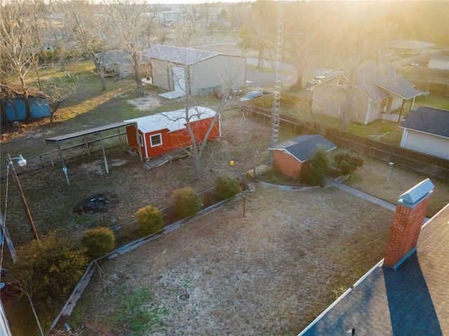 604 E PENNSYLVANIA, Van, TX 75790