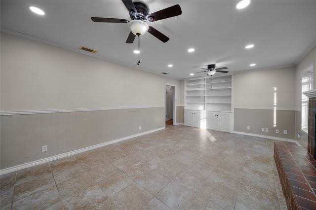 604 E PENNSYLVANIA, Van, TX 75790